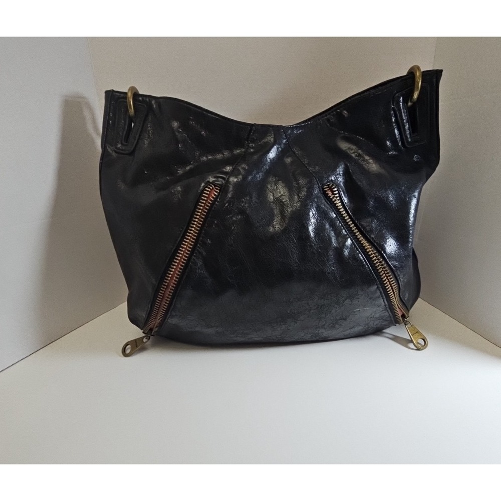 Matt & Nat Women's Large Black Textured Shoulder Bag Zipper Accents Tote Handbag